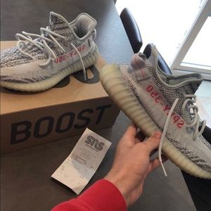 YEEZY boost 350 blue tint v2 size 10 men’s